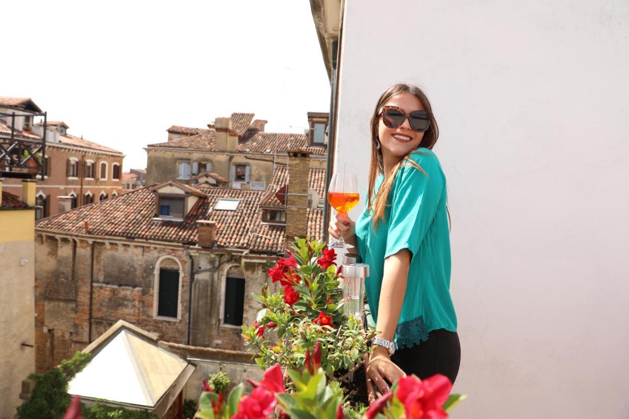 Elegant Terrace Apartment Near Piazza San Marco Last Floor No Lift Veneza Exterior foto