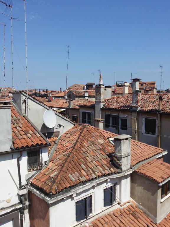 Elegant Terrace Apartment Near Piazza San Marco Last Floor No Lift Veneza Quarto foto