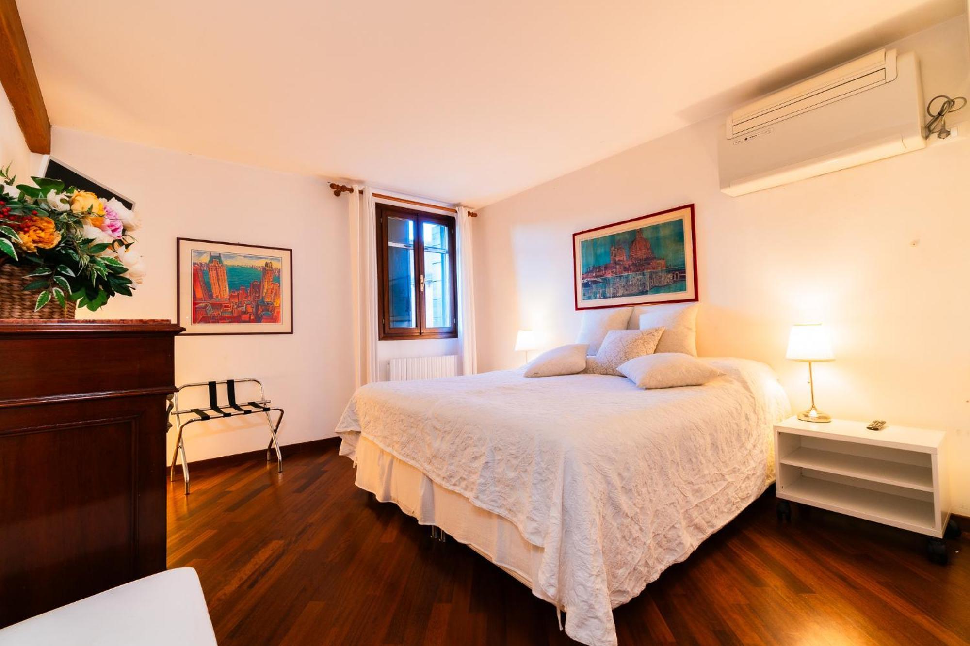 Elegant Terrace Apartment Near Piazza San Marco Last Floor No Lift Veneza Exterior foto