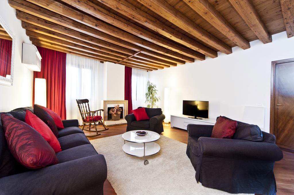 Elegant Terrace Apartment Near Piazza San Marco Last Floor No Lift Veneza Exterior foto