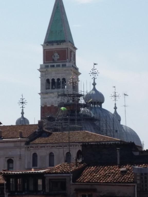 Elegant Terrace Apartment Near Piazza San Marco Last Floor No Lift Veneza Exterior foto
