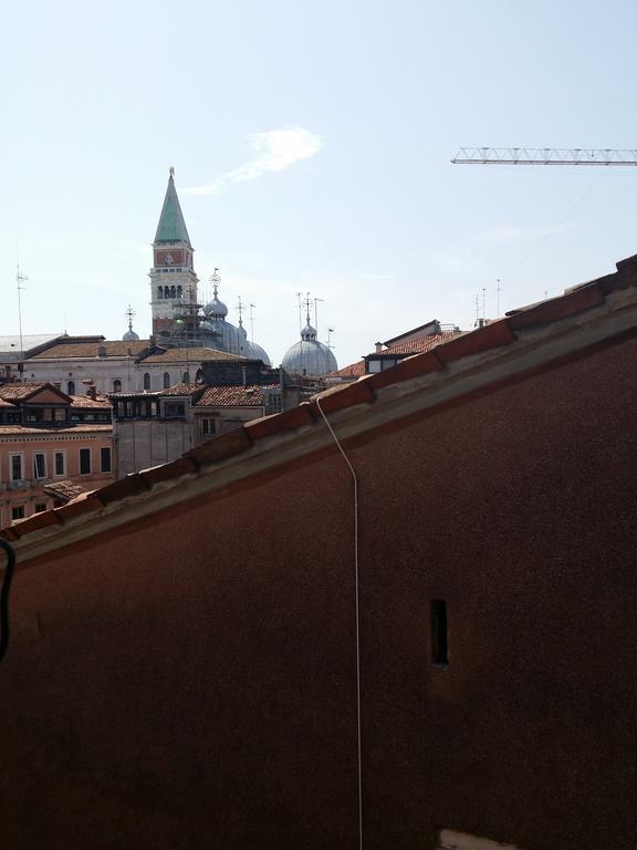 Elegant Terrace Apartment Near Piazza San Marco Last Floor No Lift Veneza Exterior foto