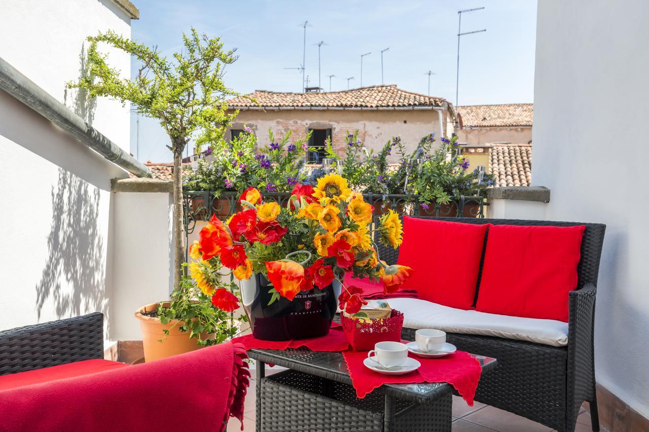 Elegant Terrace Apartment Near Piazza San Marco Last Floor No Lift Veneza Exterior foto