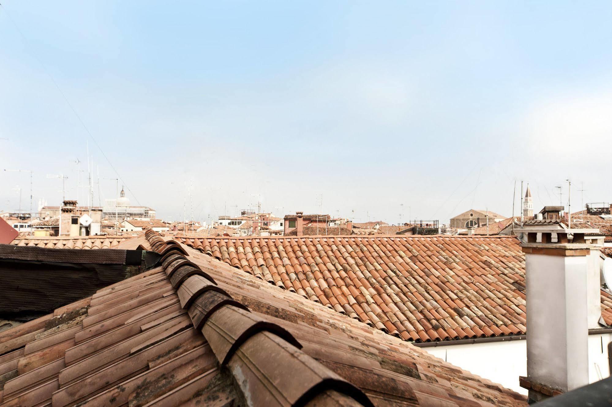 Elegant Terrace Apartment Near Piazza San Marco Last Floor No Lift Veneza Exterior foto