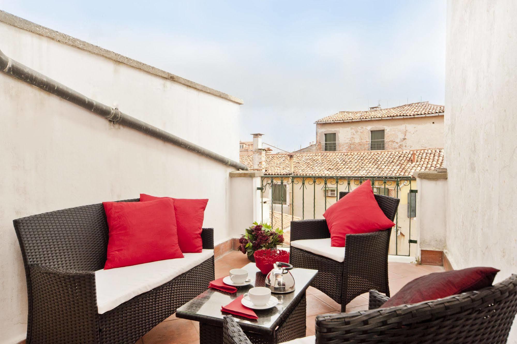 Elegant Terrace Apartment Near Piazza San Marco Last Floor No Lift Veneza Exterior foto