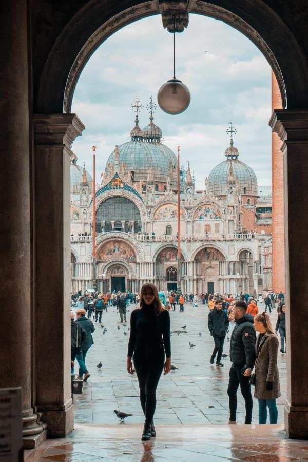 Elegant Terrace Apartment Near Piazza San Marco Last Floor No Lift Veneza Exterior foto